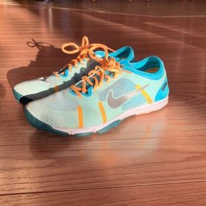 Nike Lunar Element Training Shoes